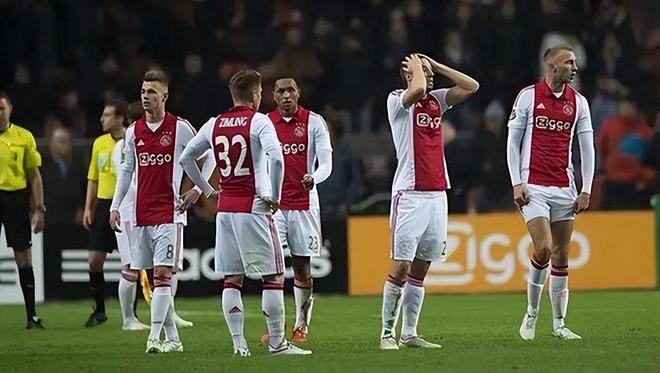 次比赛中展 次比赛中展