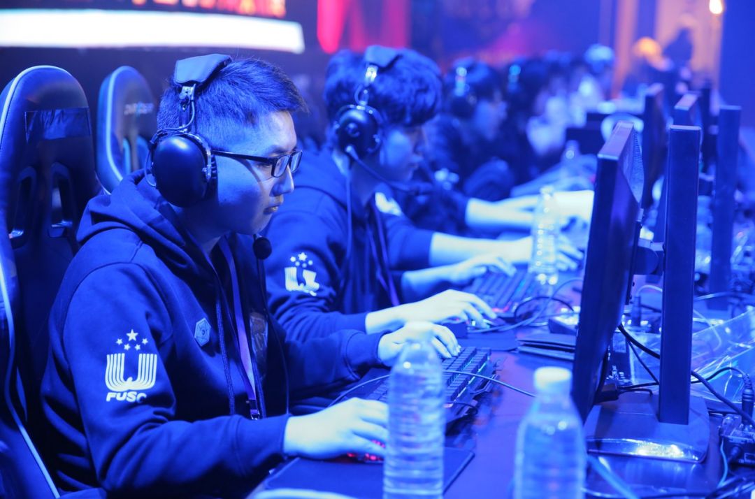 格外注重 格外注重