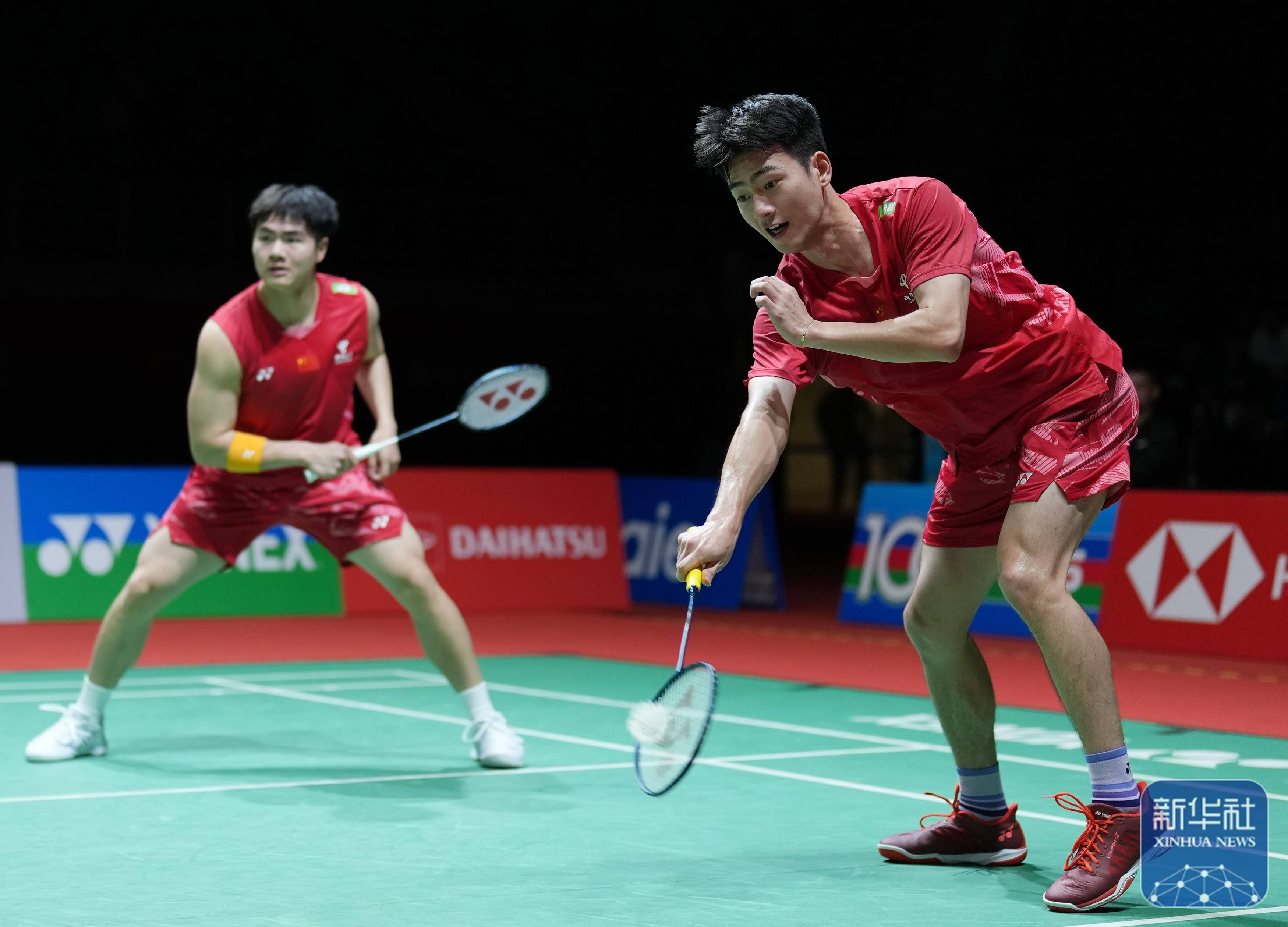 同时在第二 同时在第二