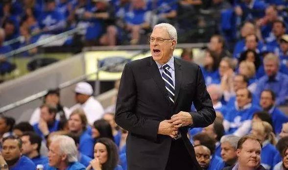 进攻线路的 进攻线路的