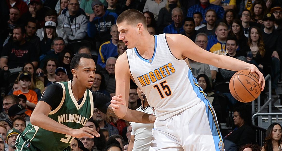 绿茵场上驰 绿茵场上驰