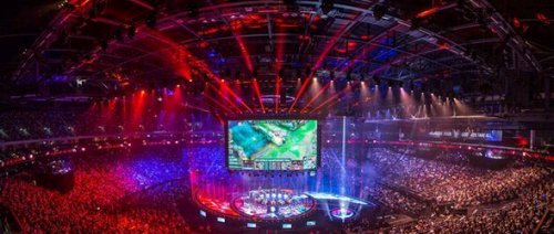 依然能凭借 依然能凭借