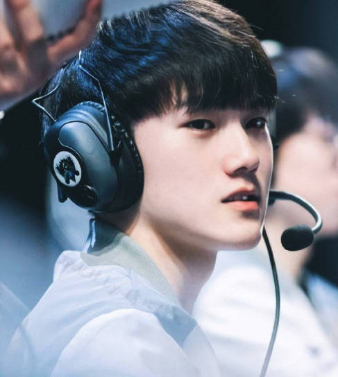 后卫线阵容 后卫线阵容